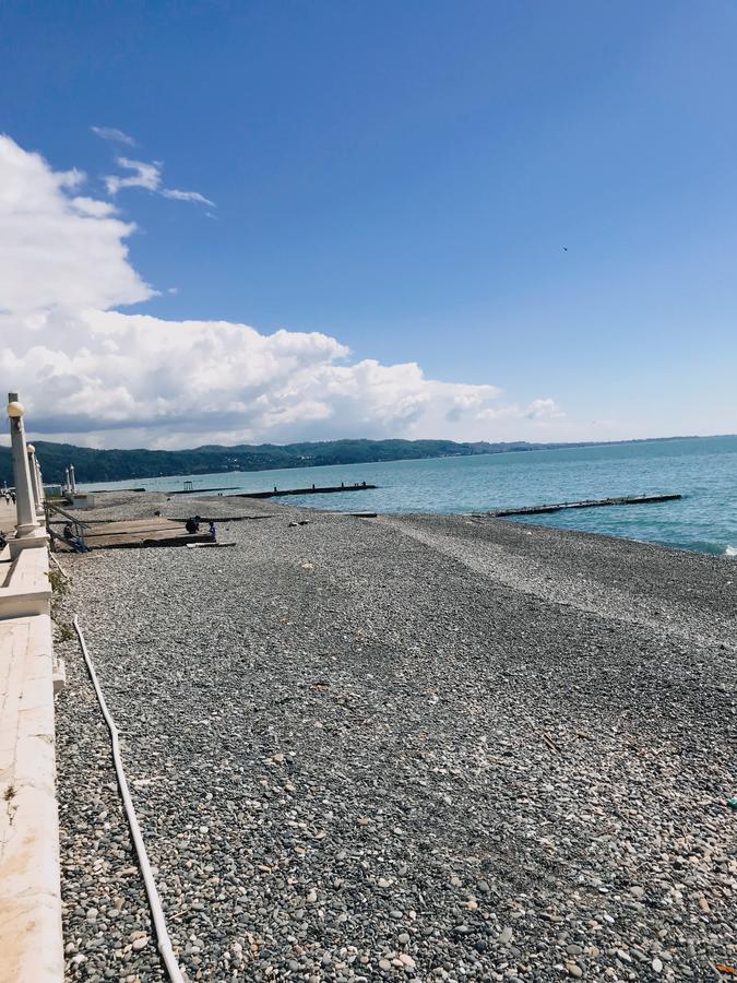 Hotel By The Sea Rozetta Sukhumi Exterior foto